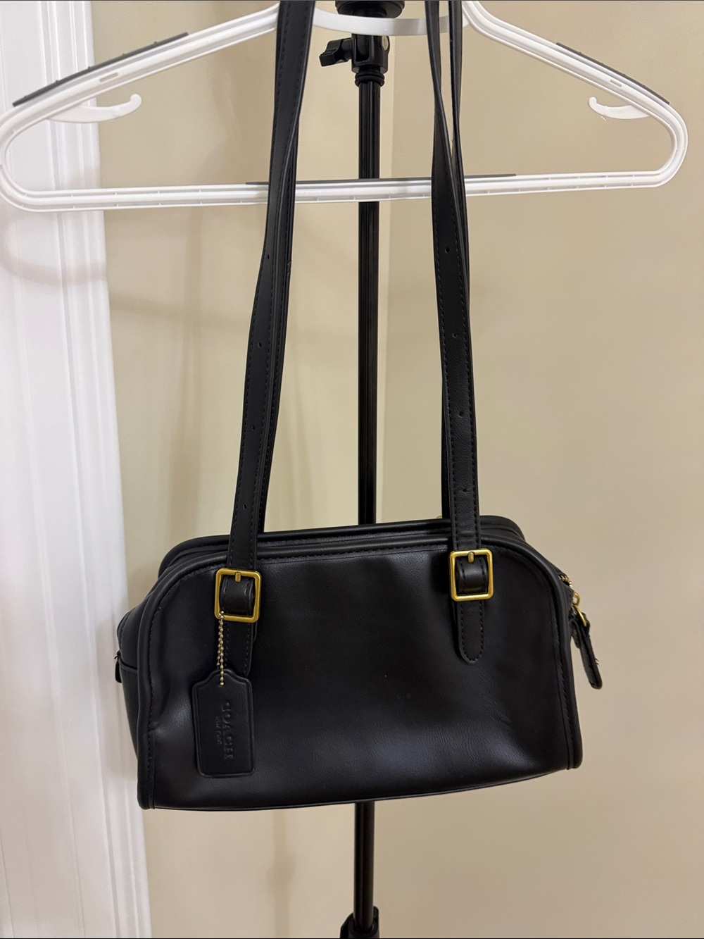 Coach swing zip bag with cherry - Picture 2 of 3